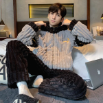 Pyjama Homme Capuche Nuit Polaire 2