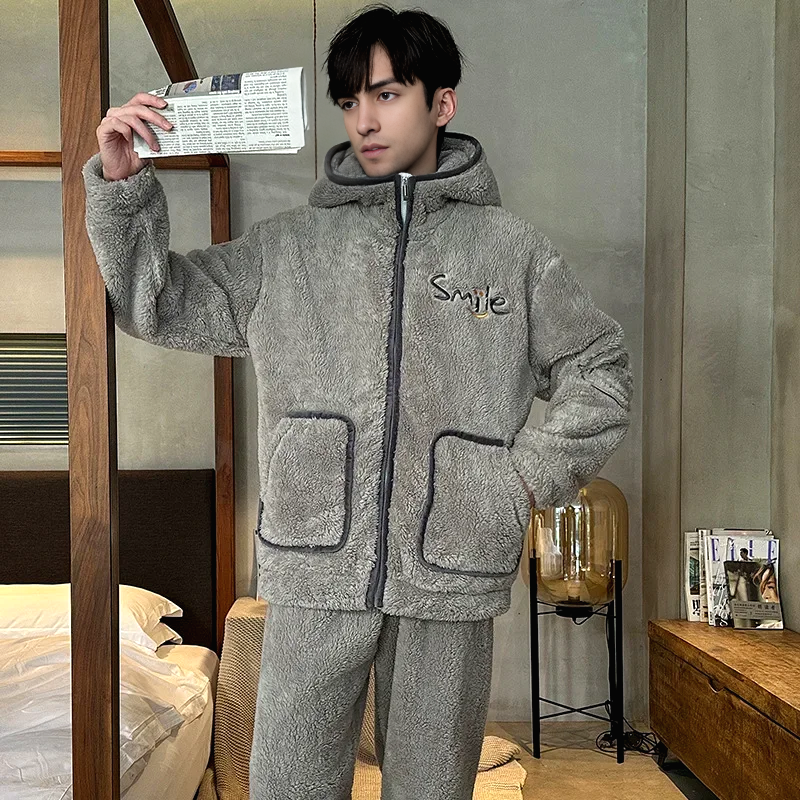 Pyjama Homme Capuche Nuit Polaire 4